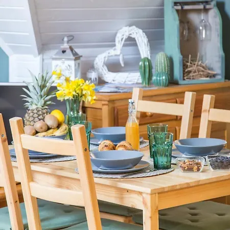 Apartman Naphoz Holddal *