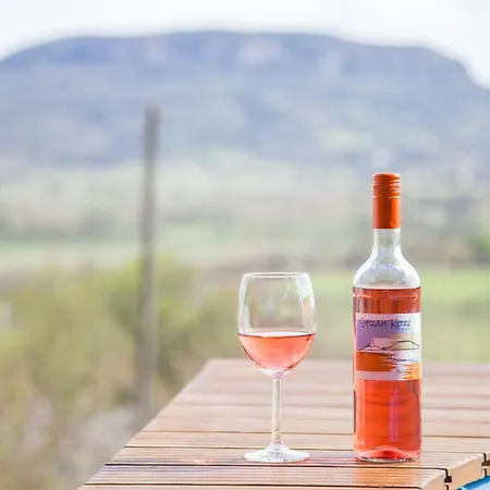 Naphoz Holddal Kisapáti