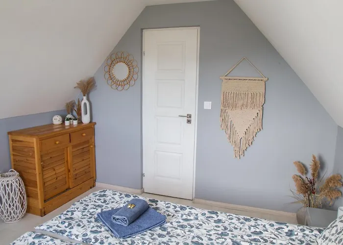 Naphoz Holddal Apartament *