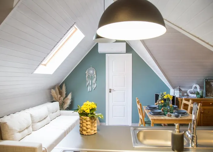 Apartament Naphoz Holddal Kisapati