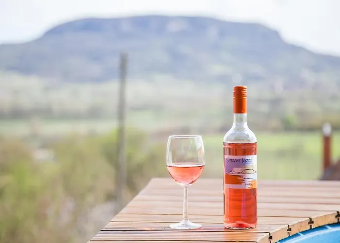 Naphoz Holddal Kisapati